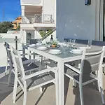 4 Bedroom House With Private Pool Near Cabopino *