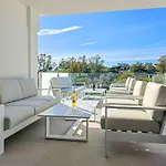 4 Bedroom House With Private Pool Near Cabopino Villa