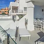 4 Bedroom House With Private Pool Near Cabopino Villa