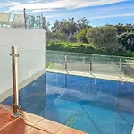 4 Bedroom House With Private Pool Near Cabopino Villa *