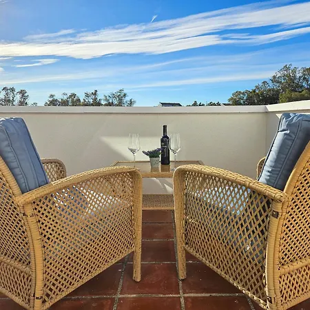 4 Bedroom House With Private Pool Near Cabopino Marbella