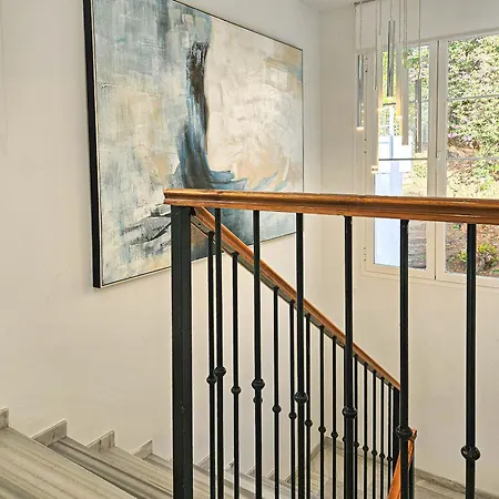 Βίλα 4 Bedroom House With Private Pool Near Cabopino Μαρμπέλλα