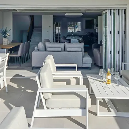 4 Bedroom House With Private Pool Near Cabopino *