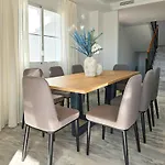 4 Bedroom House With Private Pool Near Cabopino 마르베야