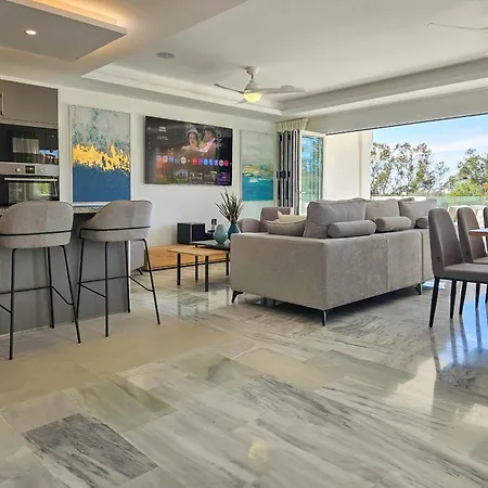 4 Bedroom House With Private Pool Near Cabopino וילה