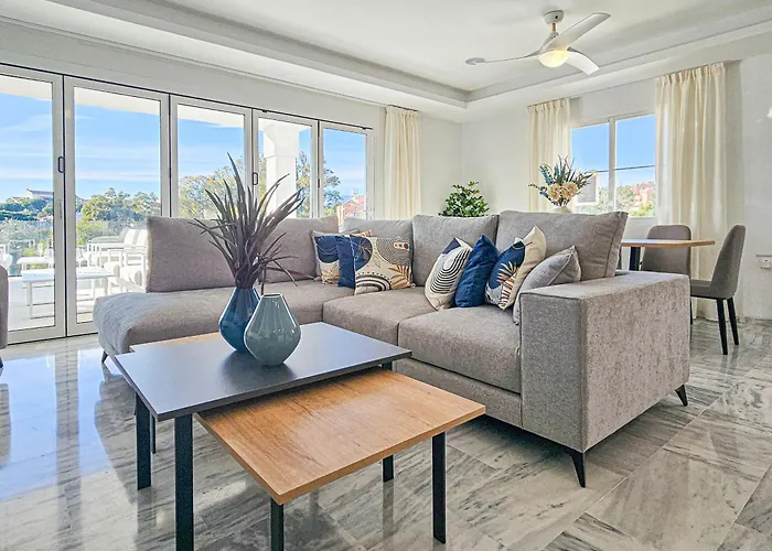 4 Bedroom House With Private Pool Near Cabopino מארבלה