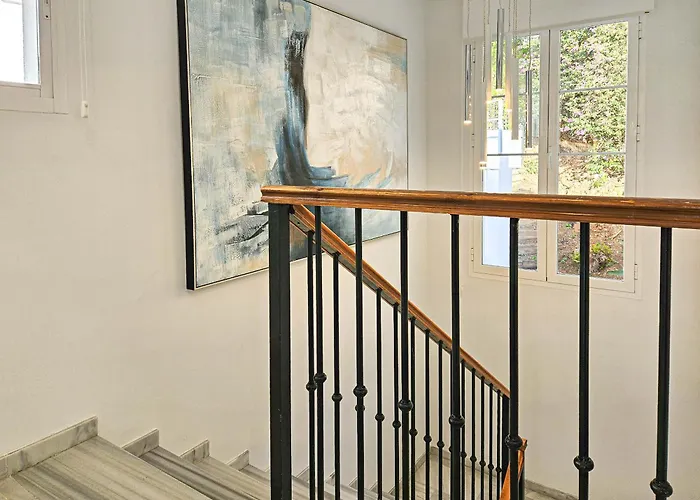 וילה 4 Bedroom House With Private Pool Near Cabopino מארבלה