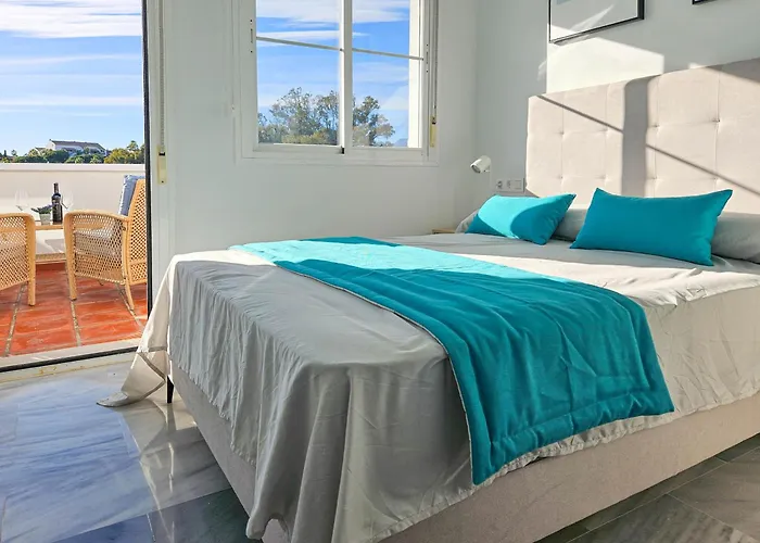 4 Bedroom House With Private Pool Near Cabopino