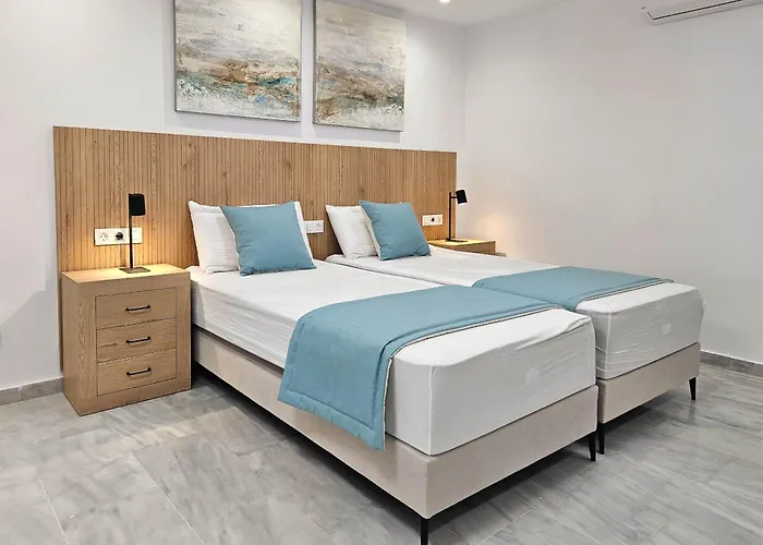 וילה 4 Bedroom House With Private Pool Near Cabopino *