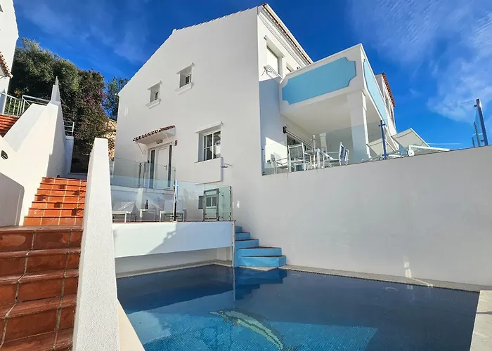 4 Bedroom House With Private Pool Near Cabopino וילה *