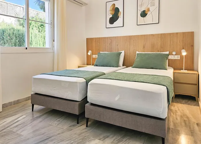 4 Bedroom House With Private Pool Near Cabopino